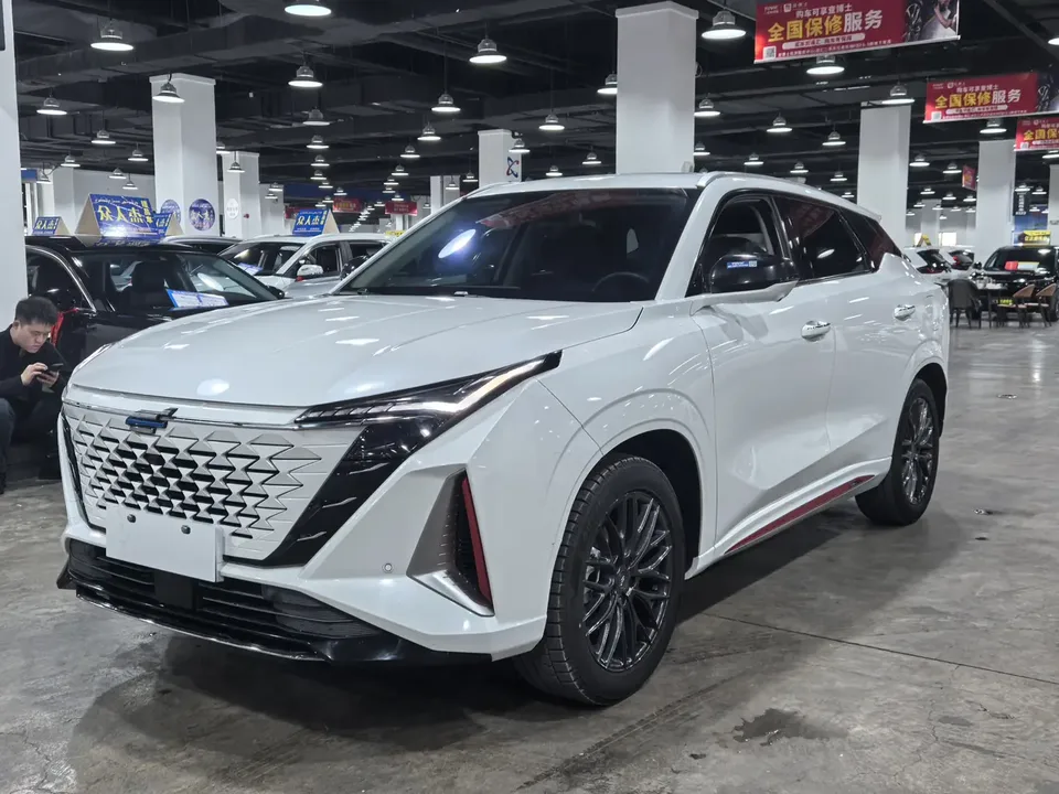 Oshan Changan Auchan Z6 2023