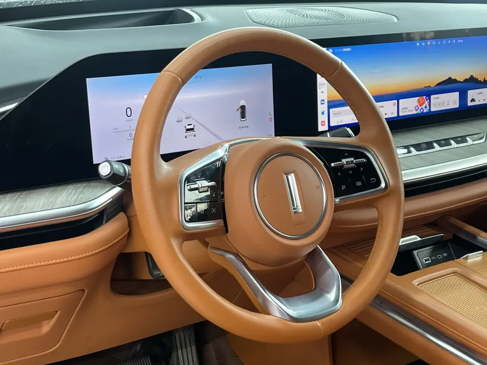 WEY Blue Mountain Blue Mountain 2023 Four-wheel drive long-range version 2024 — миниатюра 5