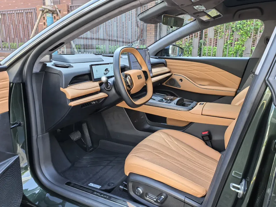 Geely Galaxy Star 8 PHEV 130km EM-P Starship Edition 2025 — миниатюра 3