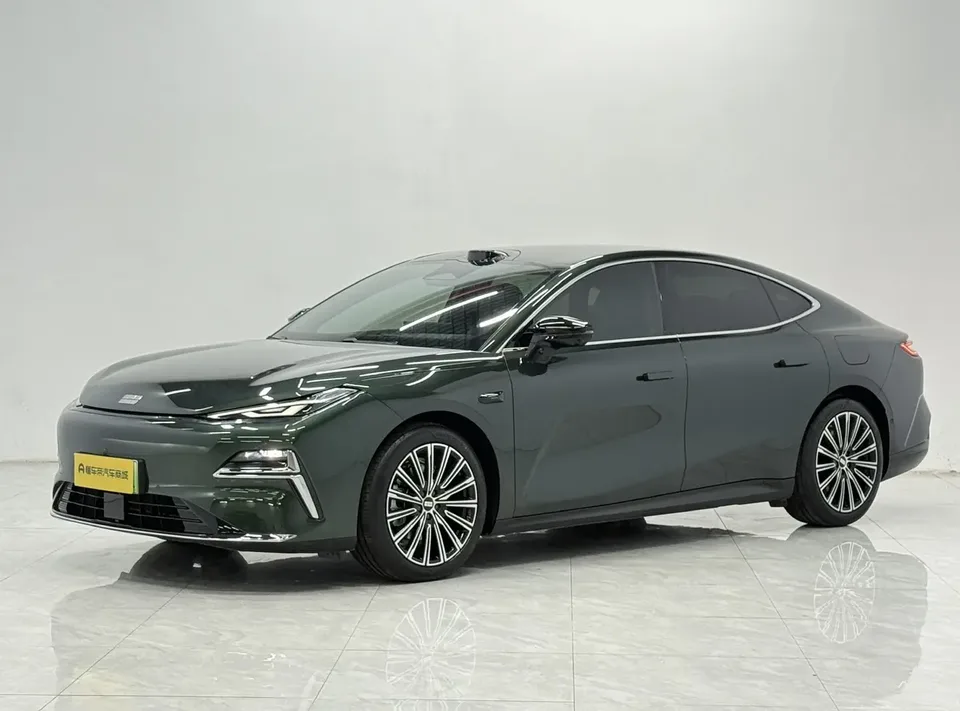 Geely Galaxy Star 8 PHEV 2025