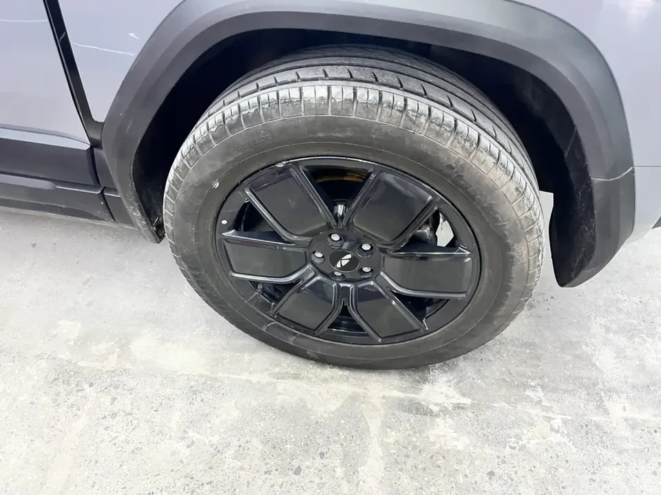 Chery Fengyun X3 PLUS 501 Four-Wheel Drive Smart Edition 2025 — миниатюра 4