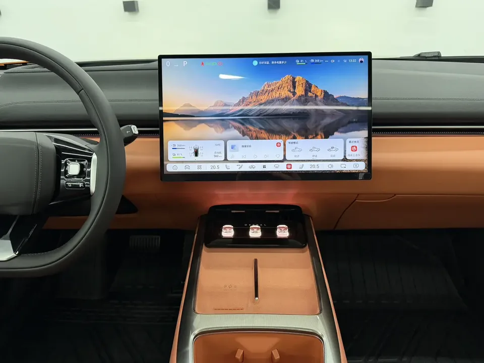 Deepal dark blue L07 230Max Qiankun Intelligent Driving ADS SE Edition 2024 — миниатюра 2