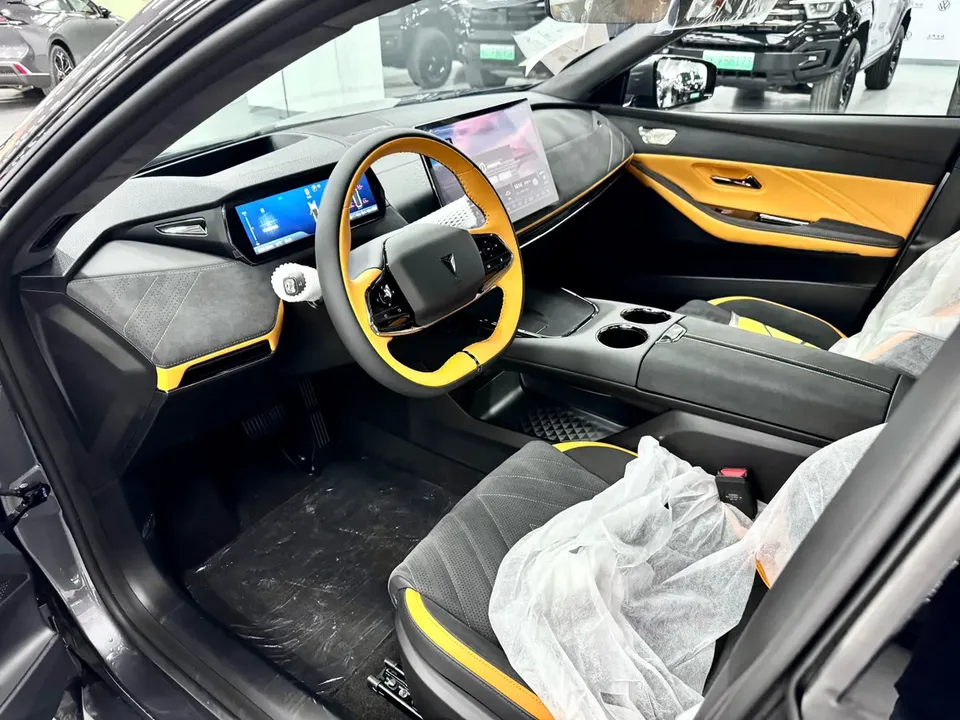 Deepal dark blue SL03 Dark Blue SL03 2025 220 Extended Range Sports 2026 — миниатюра 3