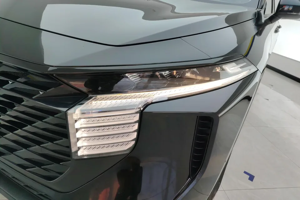 Kai Chen Venucia Big V 260T Dark Horse EditionIdol 2023 — миниатюра 4