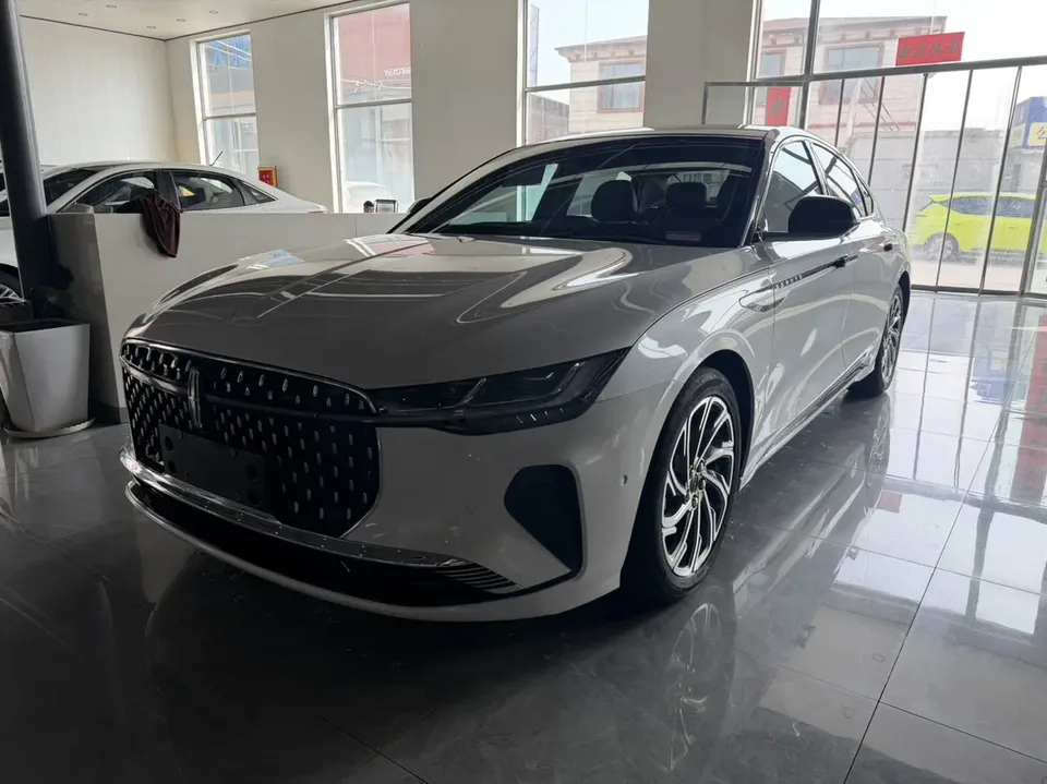 Lincoln Z 2022