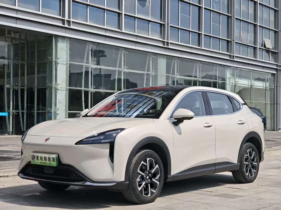 Baojun E6 2025
