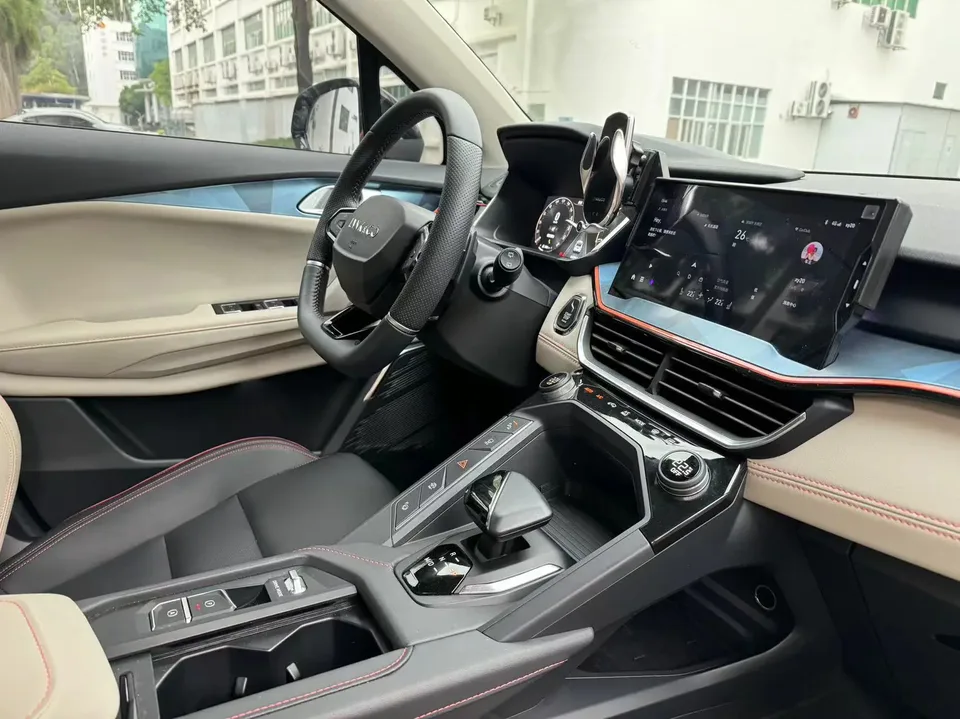 Lynk & Co 06 1.5T Yao Halo 2022 — миниатюра 5