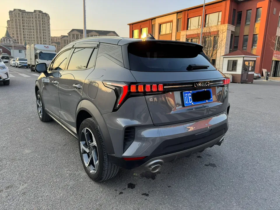 Lynk & Co 06 Lynk & Co 06 2023 Remix 1.5T Jin Pro 2023 — миниатюра 4