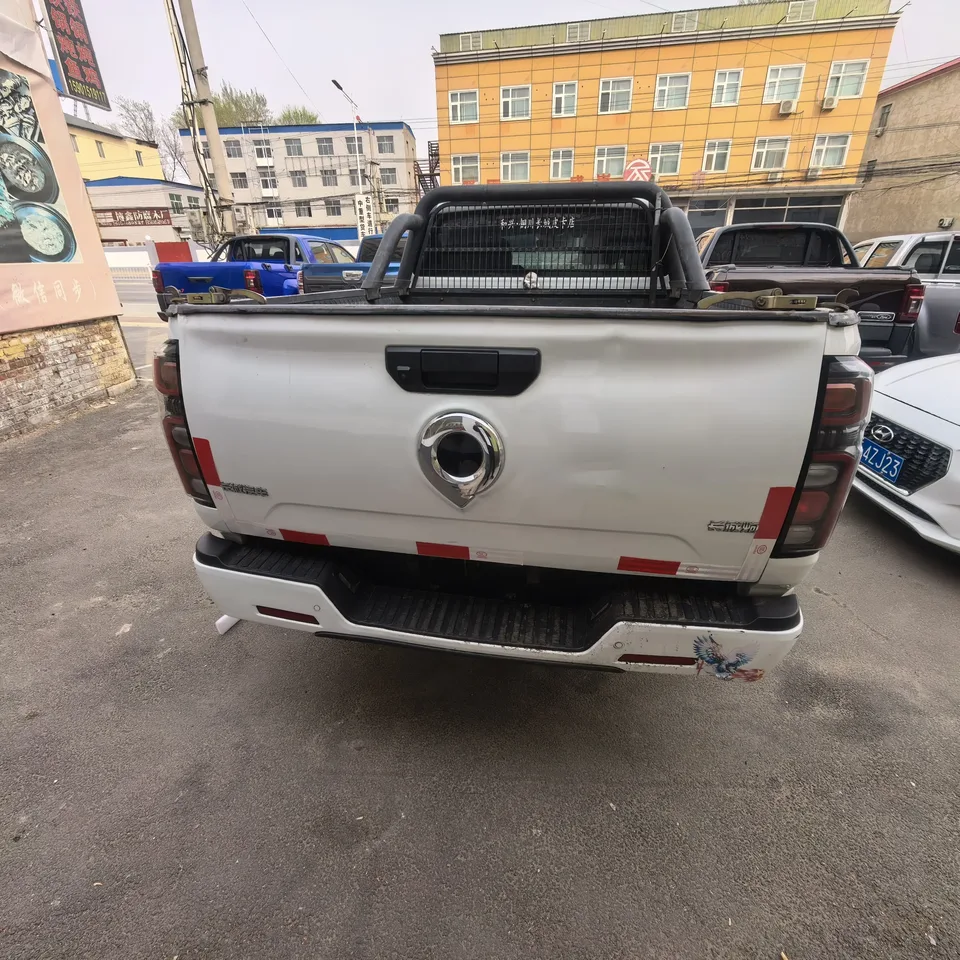 Great Wall gun commercial version 2.0T diesel automatic four-wheel drive small double elite type GW4D20M 2023 — миниатюра 2