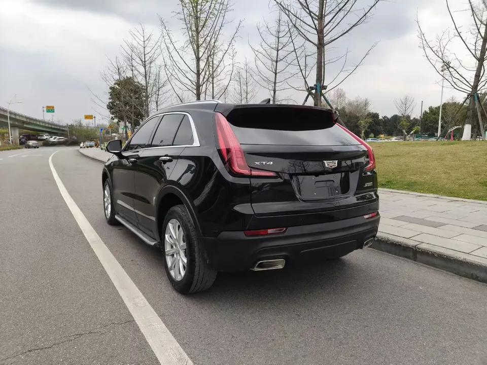 Cadillac XT4 XT4 2022 Cadillac XT4 2022 28T two-wheel drive fashion model 2023 — thumbnail 4