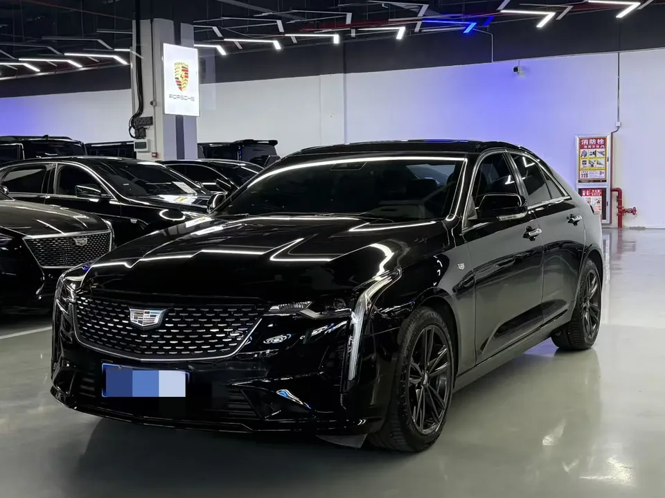 Cadillac CT4 2022