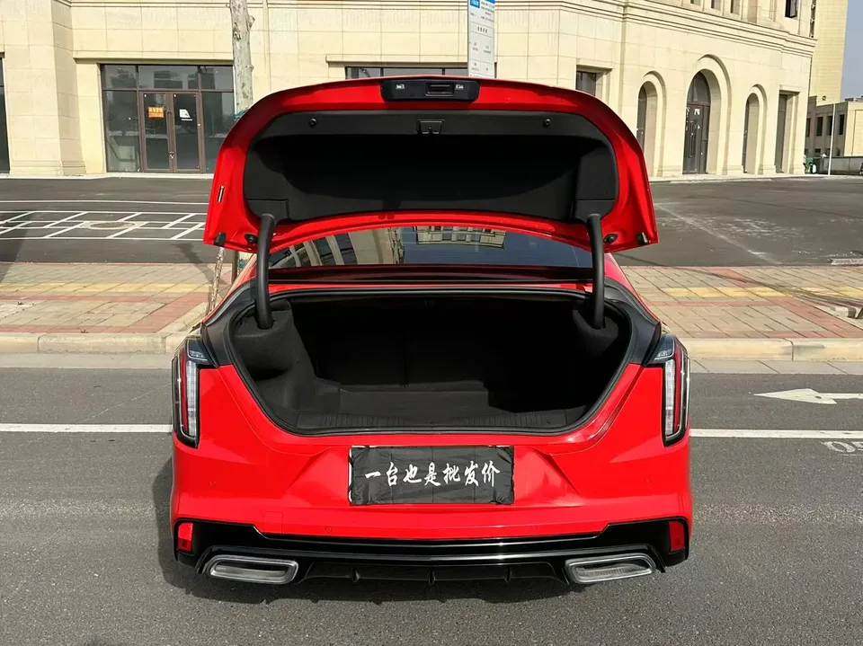 Cadillac CT4 Cadillac CT4 2023 28T Premium Model 2024 — миниатюра 3