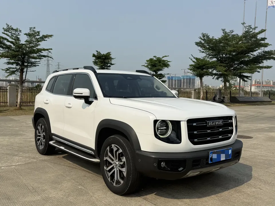 Haval Dargo facelift 2.0T four-wheel drive roaring dog version 2022 — миниатюра 3