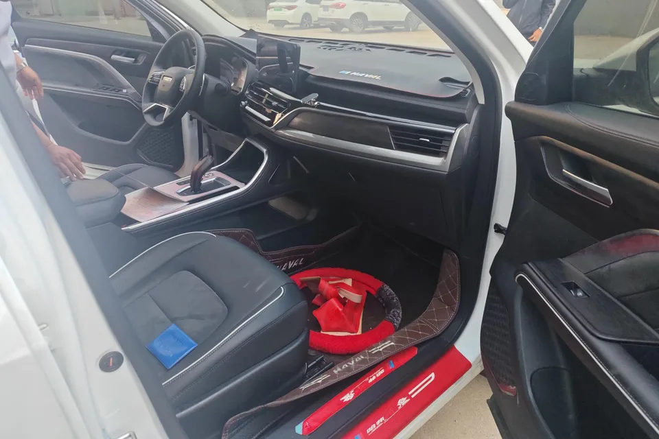 Haval H6 National Fashion Edition 1.5T Automatic Champion Edition 2022 — миниатюра 2