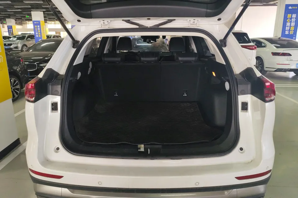 Haval H6 National Fashion Edition 1.5T Automatic Champion Edition 2022 — миниатюра 3