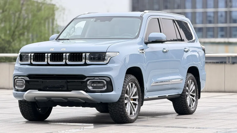 BAIC Beijing Off-road BJ60 Beijing Off-road BJ60 2022 2.0T automatic 11-piece five-seater 2023 — photo 1, buy with delivery to Moscow