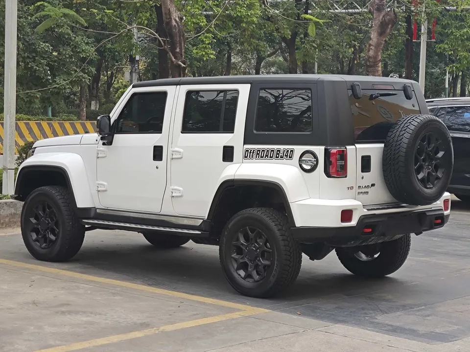 BAIC Beijing Off-road BJ40 Beijing Off-road BJ40 2023 2.0D Automatic 4WD Blade Hero Edition Knight Edition 2023 — миниатюра 4