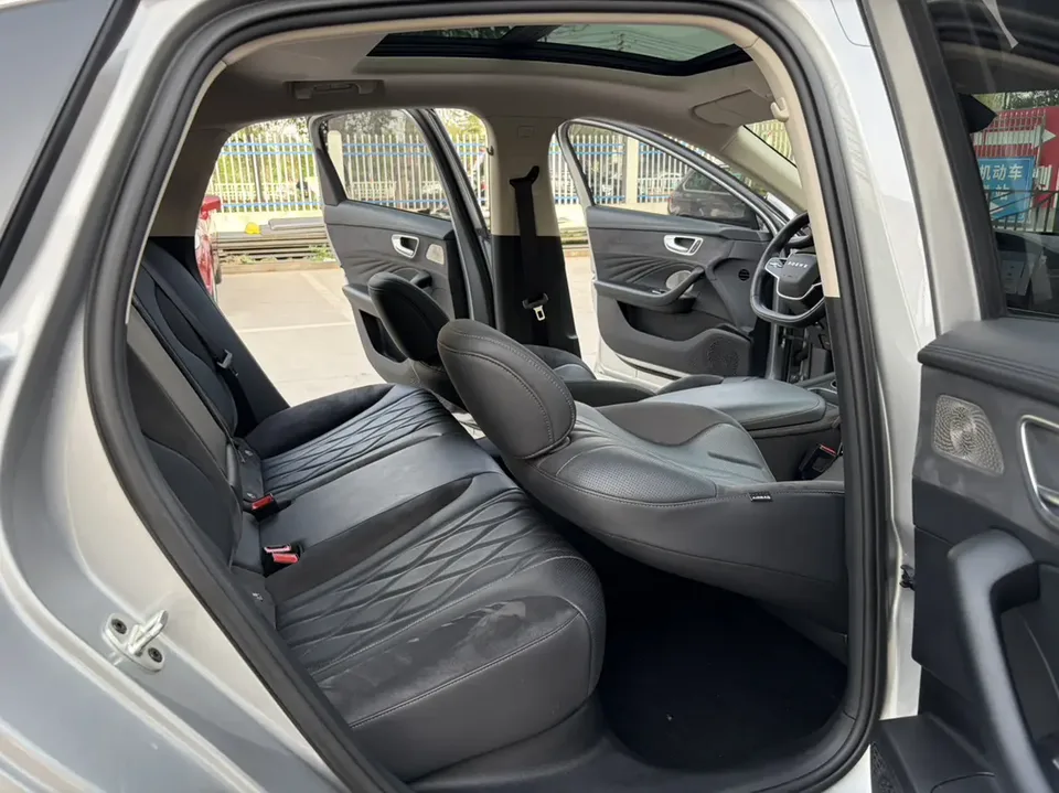 Roewe D7 DMH 125 flagship version 2023 — миниатюра 5