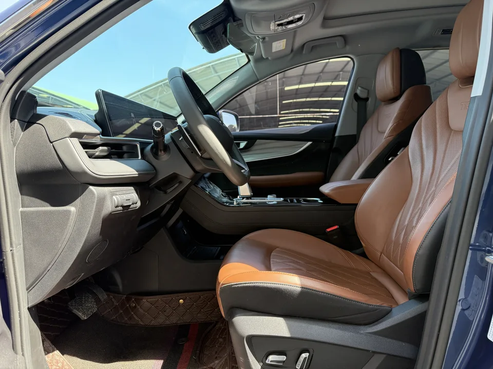 Chery Tiggo 8 PLUS 290TGDI DCT luxury version 2023 — миниатюра 3