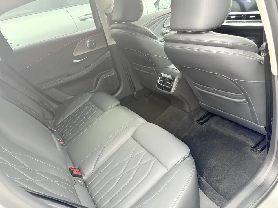 Chery Arrizo 8 1.6TGDI DCT 2023 — миниатюра 3