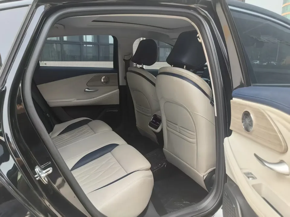 Chery Arrizo 8 1.6TGDI DCT Elegant 2023 — миниатюра 4