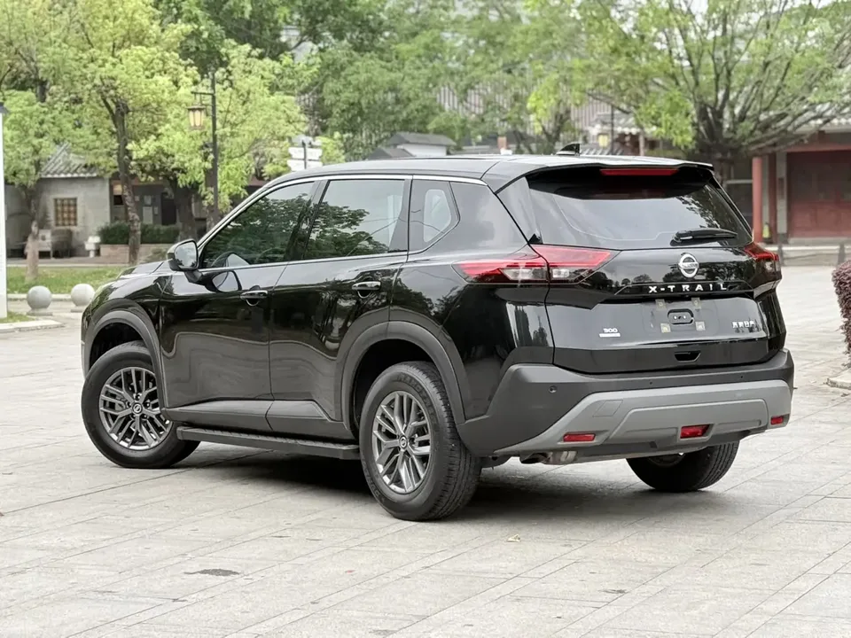 Nissan X-Trail VC-Turbo 300 CVT 2WD Deluxe Edition 2022 — миниатюра 2