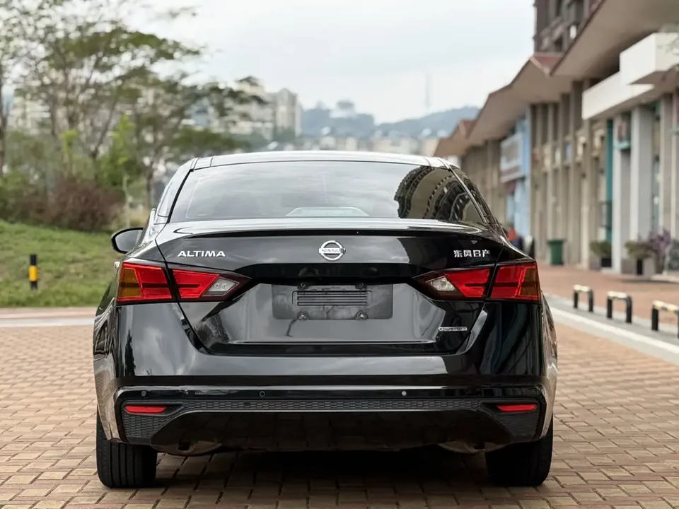 Nissan Altima Sound of nature 2021 2.0L XL Comfort Edition 2022 — thumbnail 2