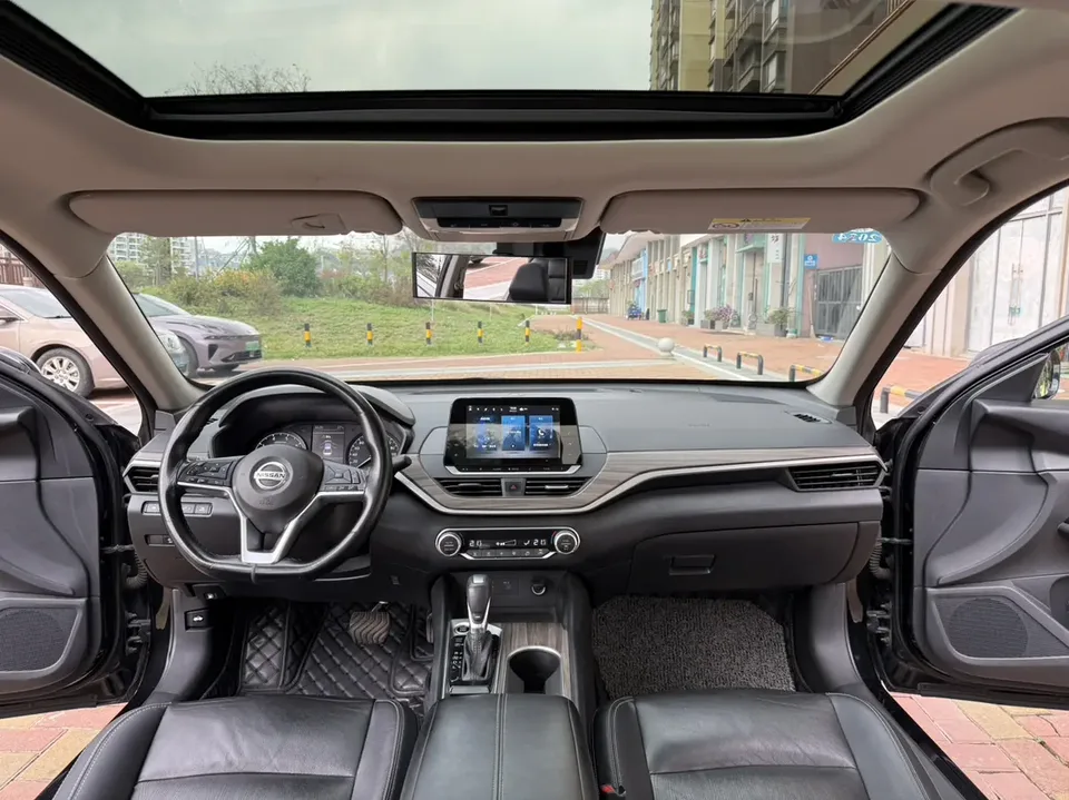 Nissan Altima Sound of nature 2021 2.0L XL Comfort Edition 2022 — thumbnail 3