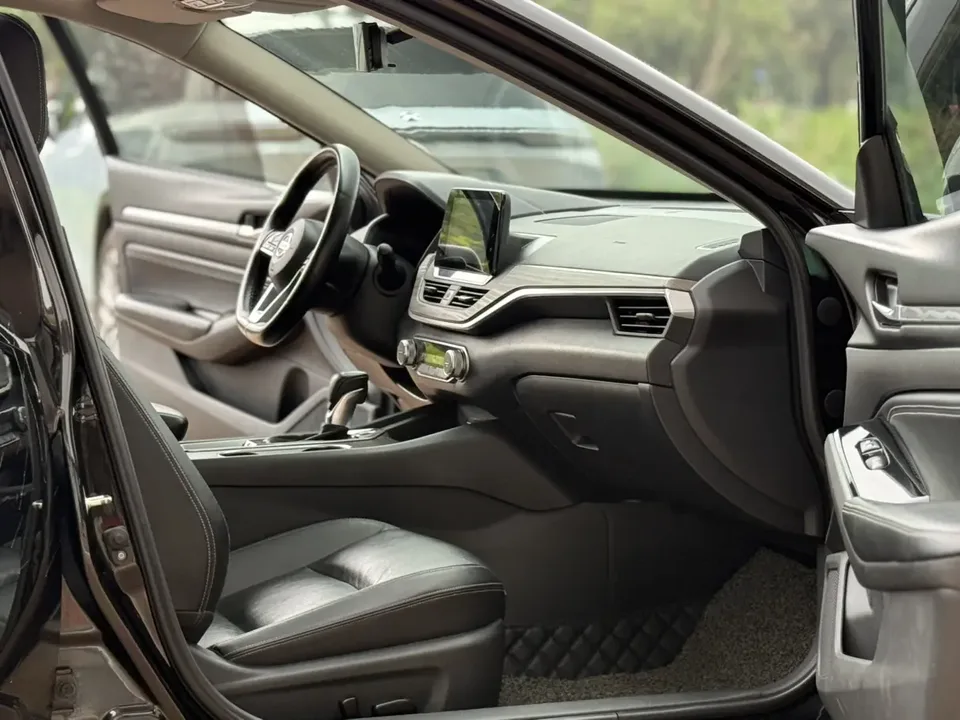 Nissan Altima Sound of nature 2021 2.0L XL Comfort Edition 2022 — thumbnail 5