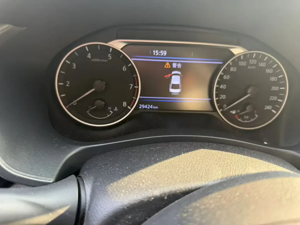 Nissan Altima 2.0L XL-Upr Premium Edition 2024 — миниатюра 3