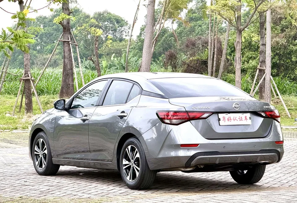 Nissan Sylphy Sylphy 2022 Sylphy 2022 1.6L XL CVT Enjoy Edition 2023 — thumbnail 2