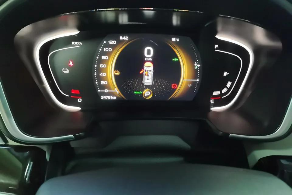 Geely Jiaji PHEV Jiaji PHEV 2022 1.5TD PHEV Platinum model 82km comfort model 2022 — миниатюра 5
