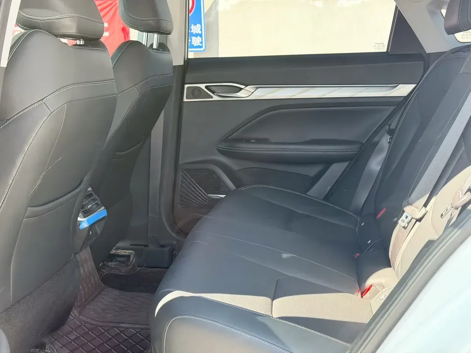 Geely Emgrand L HiP Emgrand L HiP 2024 1.5TD-DHT Pro Champion Edition 100KM Excellence 2024 — thumbnail 3
