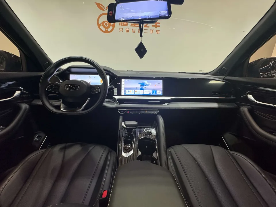 Geely Monjaro 2.0TD DCT EVO 2WD Changfeng Edition 2025 — миниатюра 3
