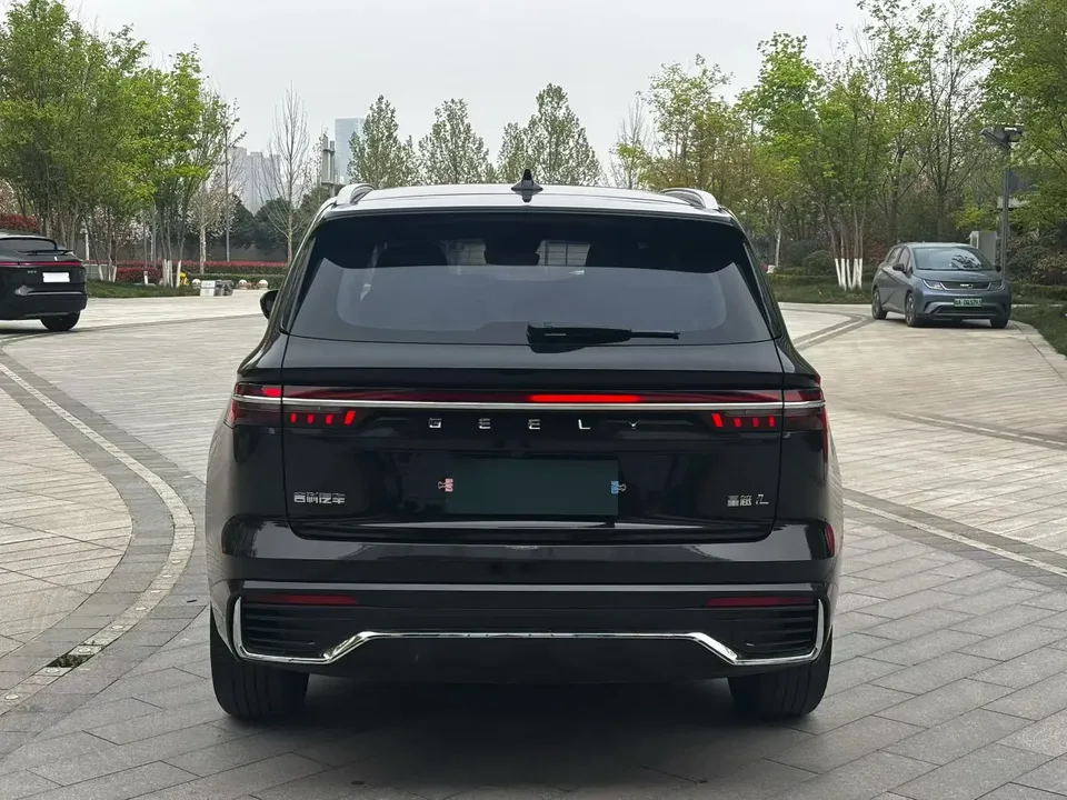 Geely Monjaro 2.0TD DCT EVO 2WD Luxury Edition 2022 — миниатюра 2