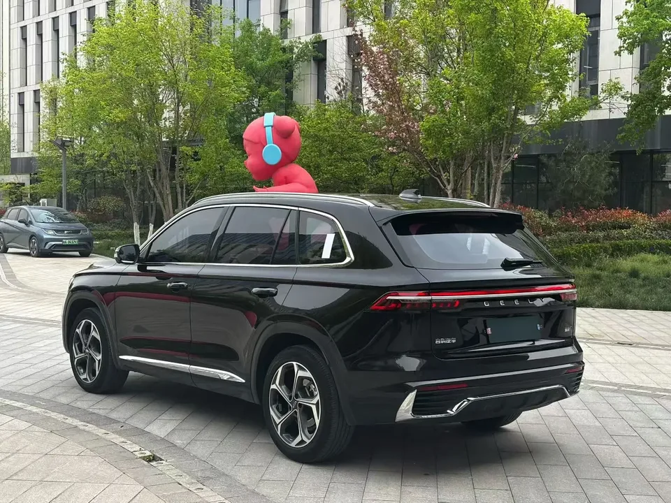 Geely Monjaro 2.0TD DCT EVO 2WD Luxury Edition 2022 — миниатюра 4