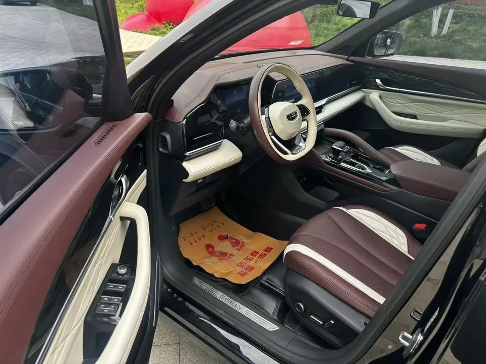 Geely Monjaro 2.0TD DCT EVO 2WD Luxury Edition 2022 — миниатюра 5