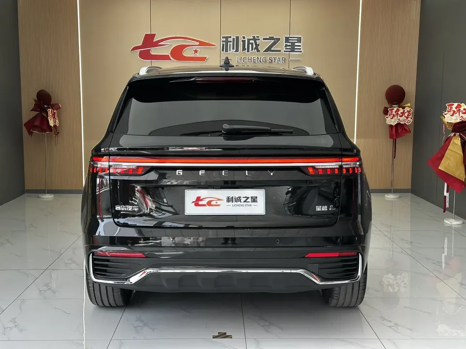 Geely Monjaro Xingyue L 2025 2.0TD High Power Automatic 2WD Dongfang Yao Lanxing Edition 2026 — миниатюра 2