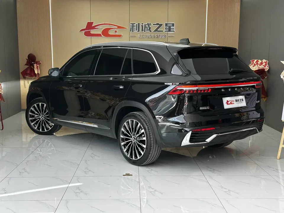 Geely Monjaro Xingyue L 2025 2.0TD High Power Automatic 2WD Dongfang Yao Lanxing Edition 2026 — миниатюра 4