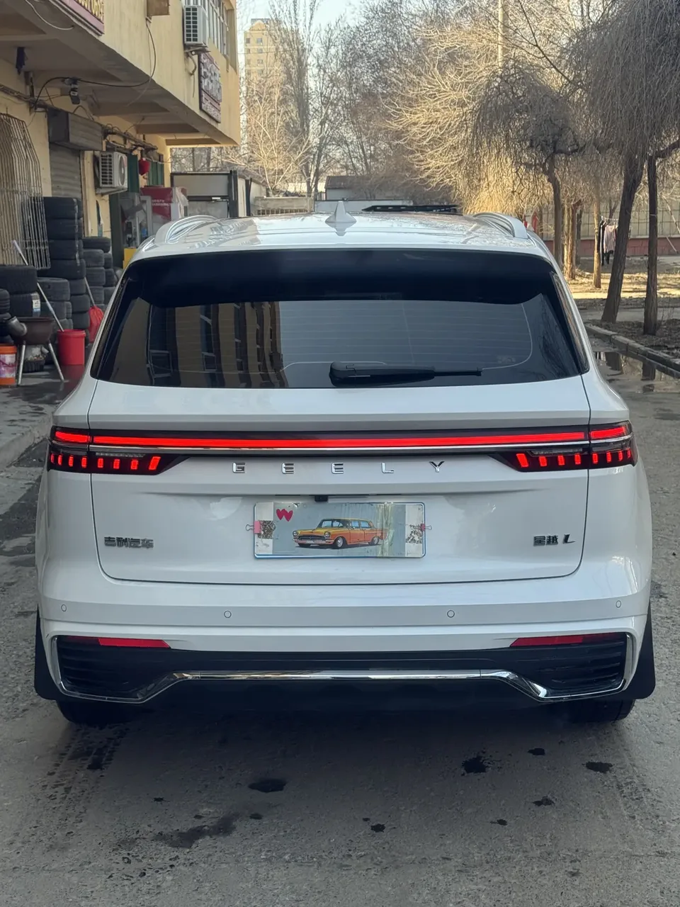 Geely Monjaro 2.0TD DCT EVO 2WD Changfeng Edition 2024 — миниатюра 2