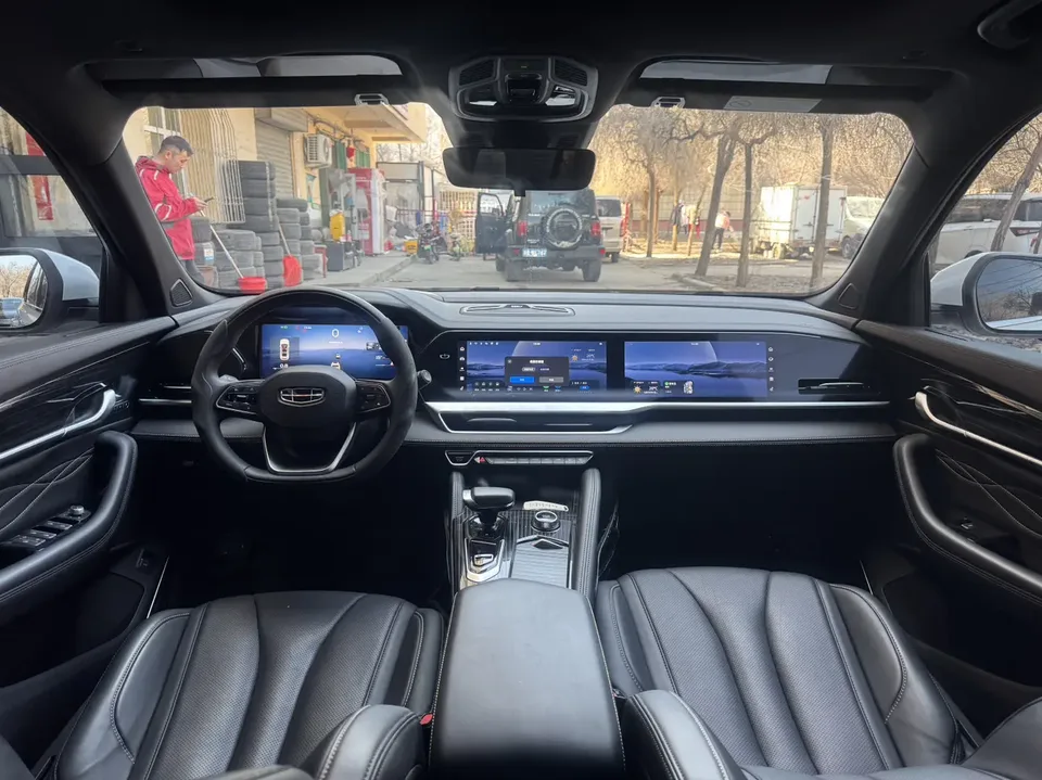 Geely Monjaro 2.0TD DCT EVO 2WD Changfeng Edition 2024 — миниатюра 3
