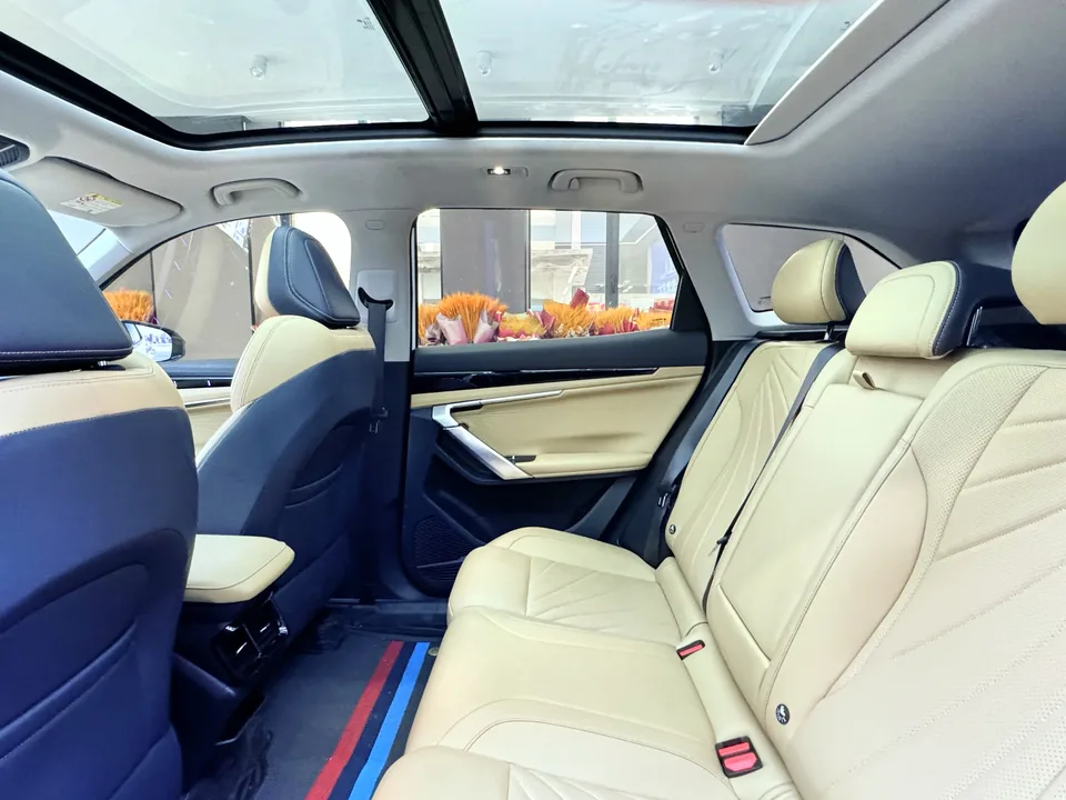 Geely Atlas L Boyue L 2023 1.5TD DCT Premium Edition 2024 — миниатюра 3