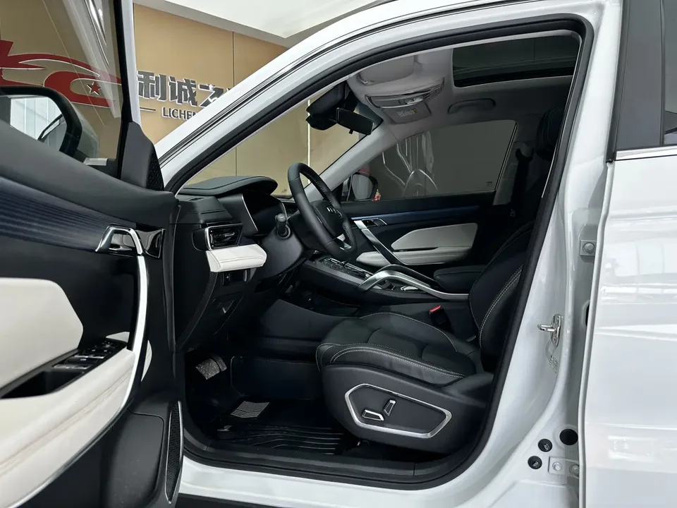 Geely Atlas Boyue 2022 Boyue X 1.8TD DCT Smart 2022 — миниатюра 3
