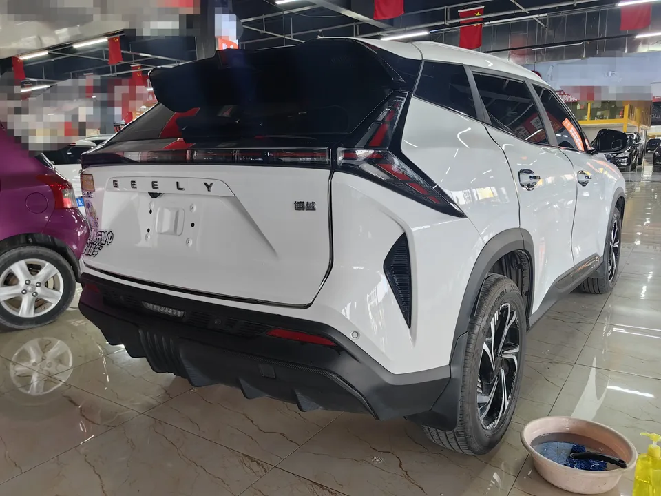 Geely Atlas 1.5TD Smart Link + 2025 — миниатюра 2
