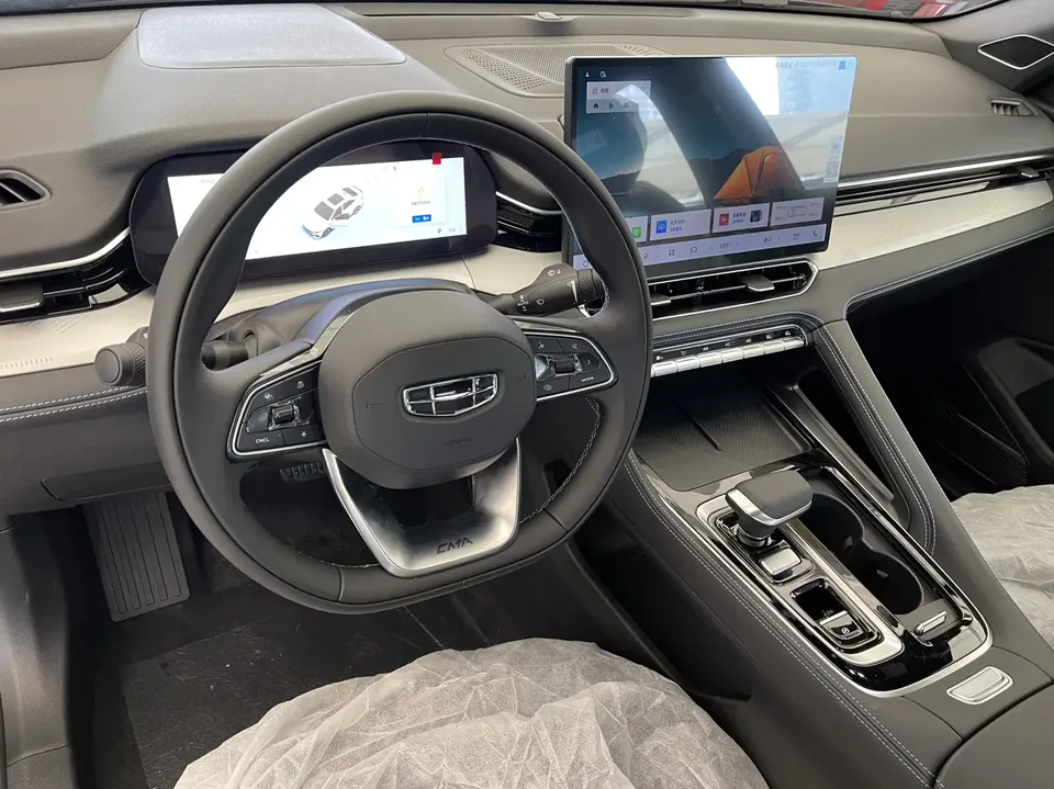 Geely Xingrui Xingrui 2026 1.5T Dongfang Yao Fuyao Edition 2026 — миниатюра 4