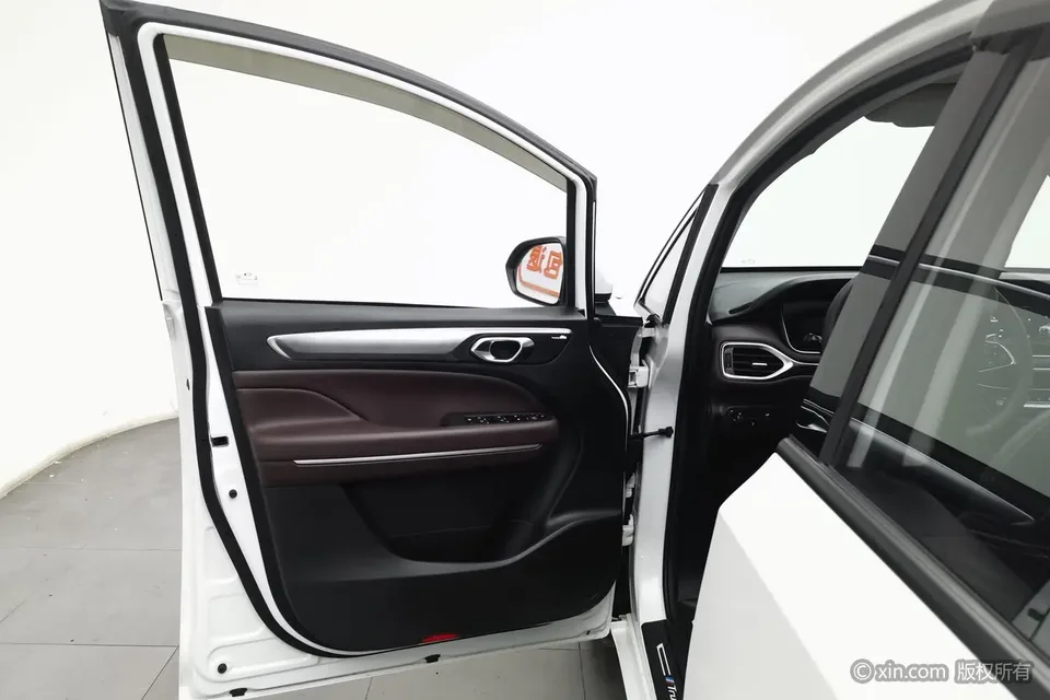 GAC Trumpchi M6 Trumpchi M6 2023 PRO 270T WDCT Luxury Edition 2024 — миниатюра 5