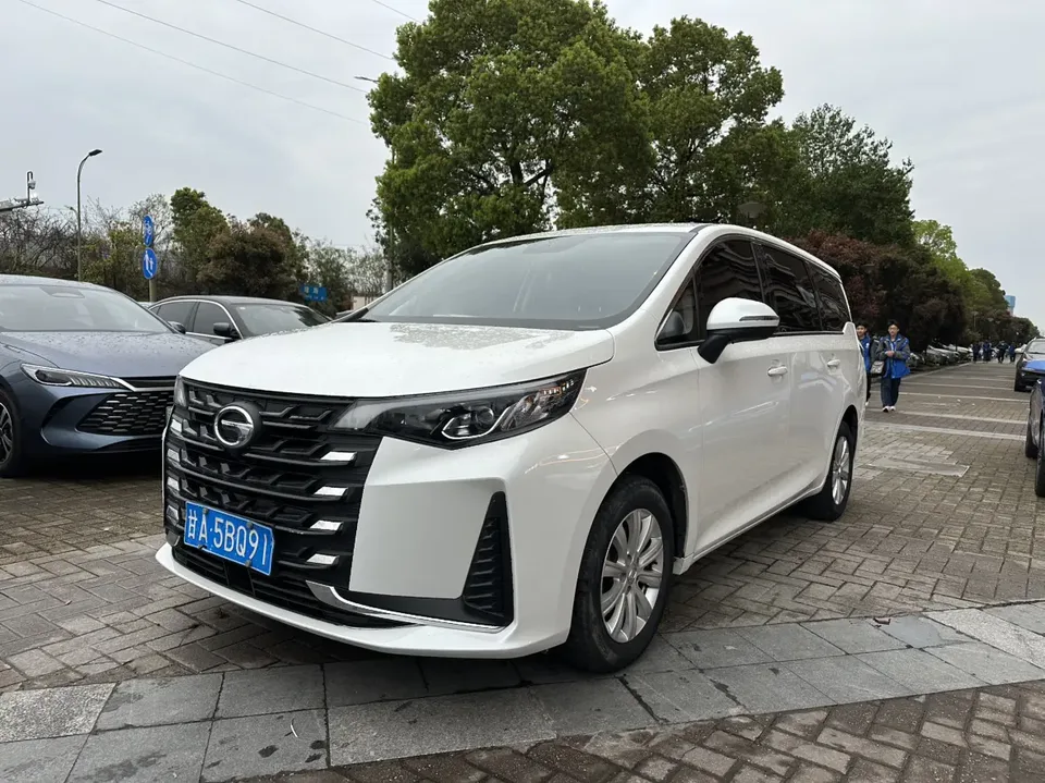 GAC Trumpchi M6 2023