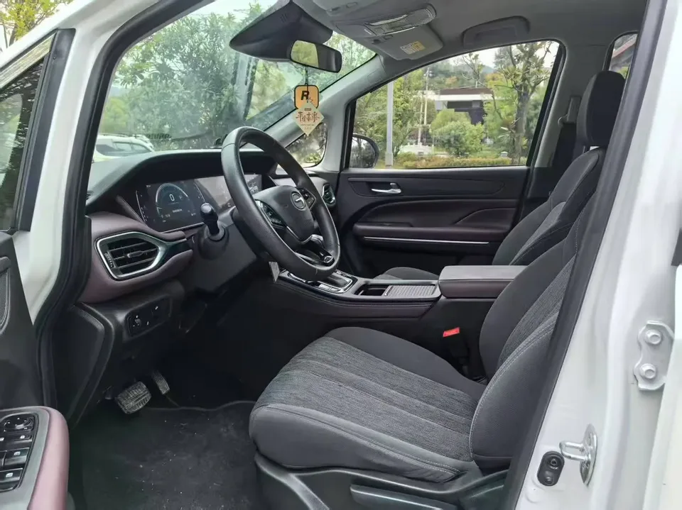 GAC Trumpchi M6 Trumpchi M6 2021 270T automatic elite version 7 seats 2023 — миниатюра 5