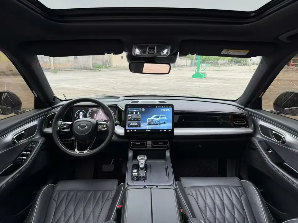GAC Trumpchi GS8 Trumpchi GS8 2022 Trumpchi GS8 2022 Dual Engine Series 2.0TM Hybrid 2WD Premium Edition 7 Seaters 2023 — thumbnail 2