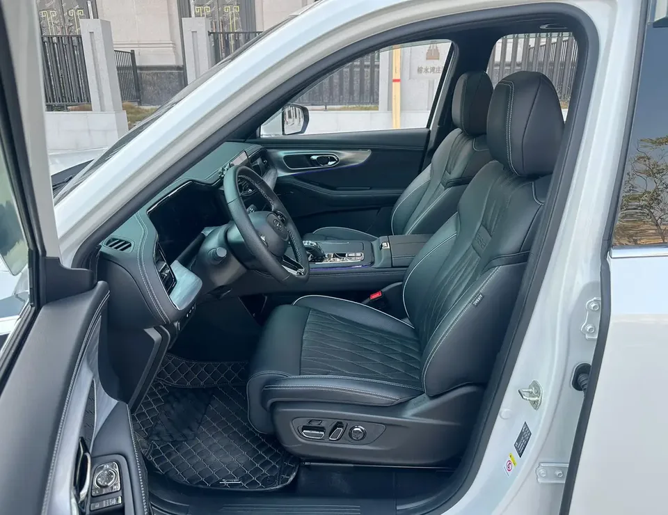 GAC Trumpchi GS8 Trumpchi GS8 2022 Trumpchi GS8 2022 Dual Engine Series 2.0TM Hybrid 2WD Premium Edition 7 Seaters 2023 — thumbnail 5
